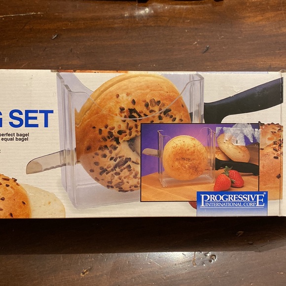 Progressive International  2 Piece Clear Acrylic Bagel Slicing Set Holder + NEW - Picture 3 of 10